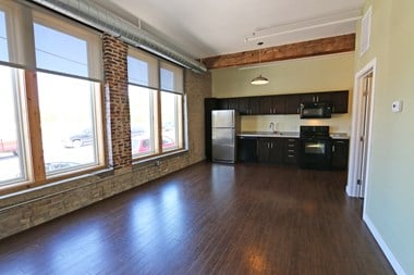 115 5Th St NE 1 Bed Apartment for Rent Photo Gallery 1